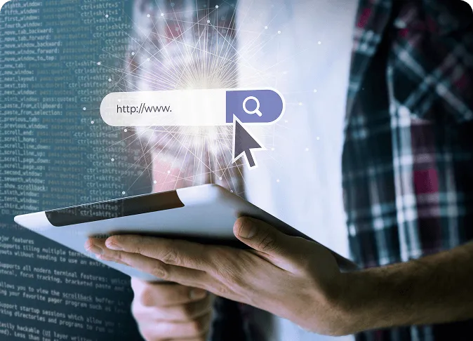 Diseñadora maquetando páginas web